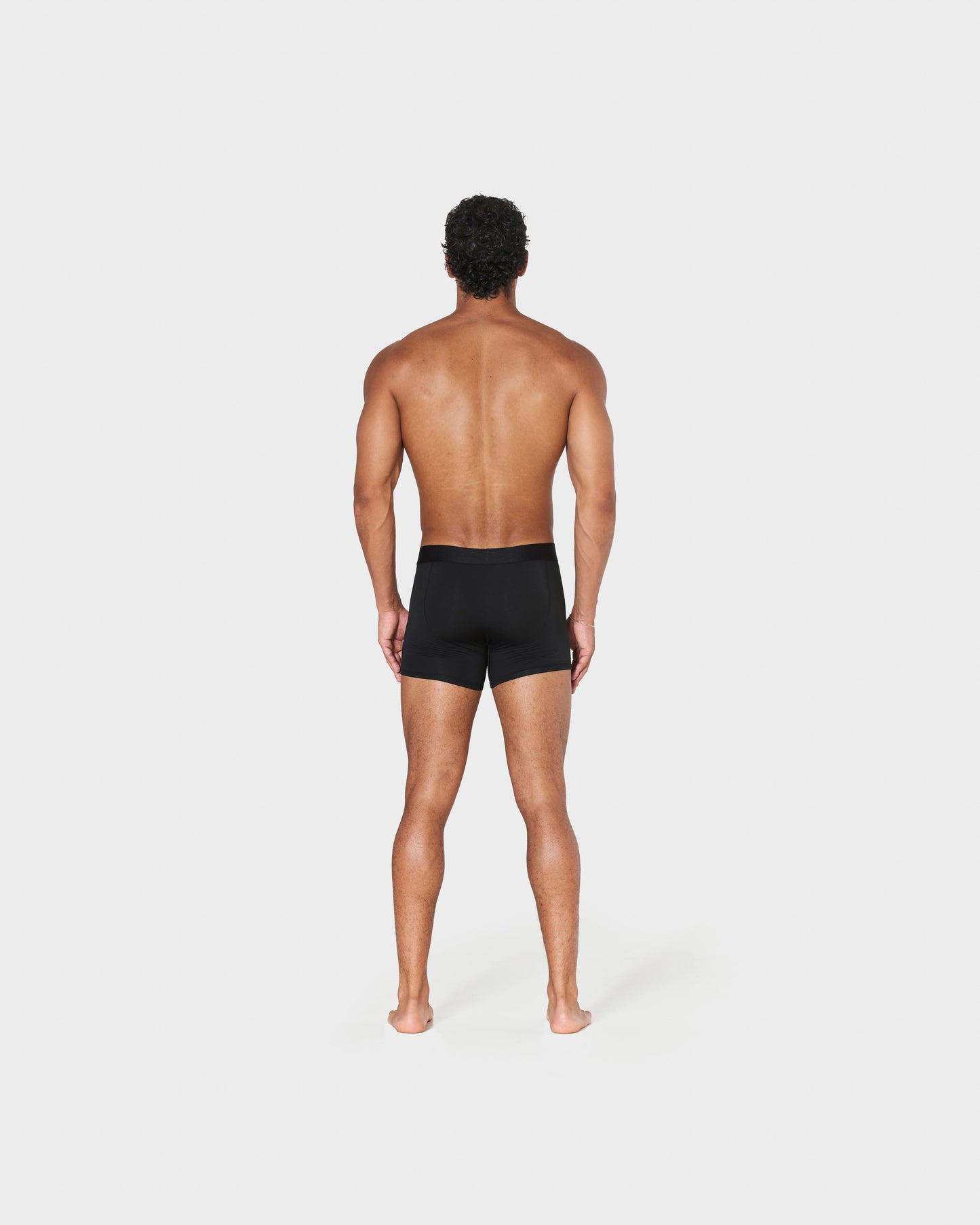 CLASSIC BLACK (SHORT)