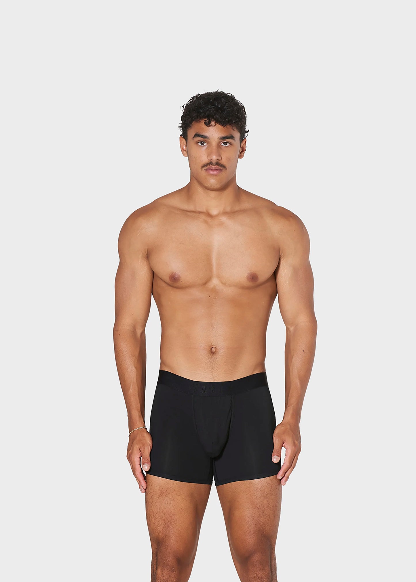 BLACK (SHORT)